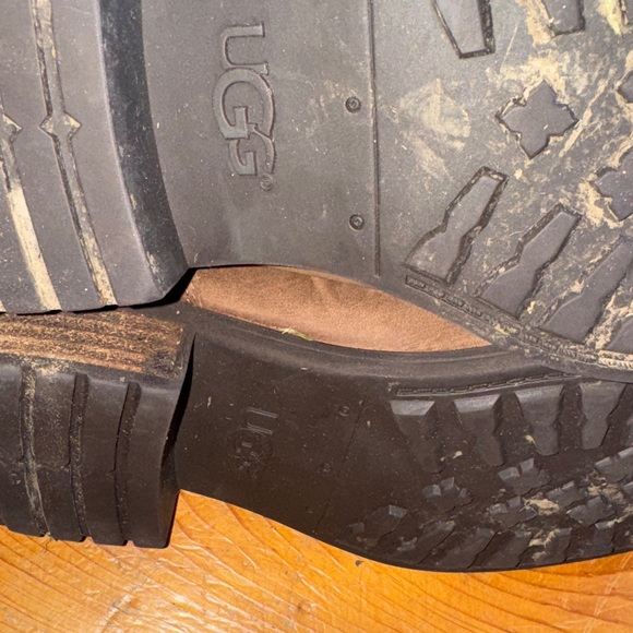 UGG Brown Leather Boots size 10 - Picture 6 of 11